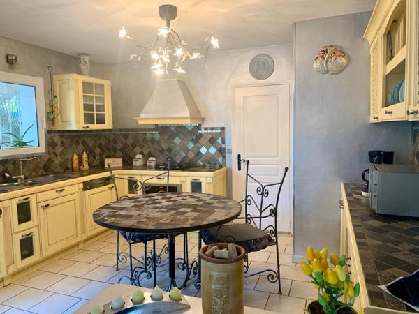 Var frejus/puget-sur-Argens - villa individuelle sur 800m2 avec piscine + garage/ annexe de25m2