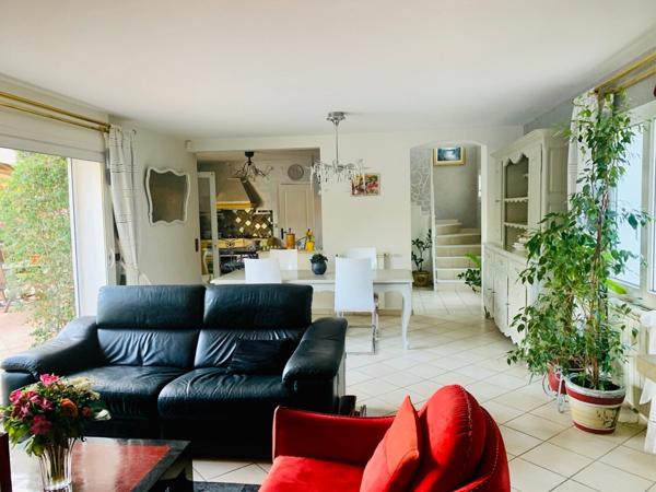 Var frejus/puget-sur-Argens - villa individuelle sur 800m2 avec piscine + garage/ annexe de25m2