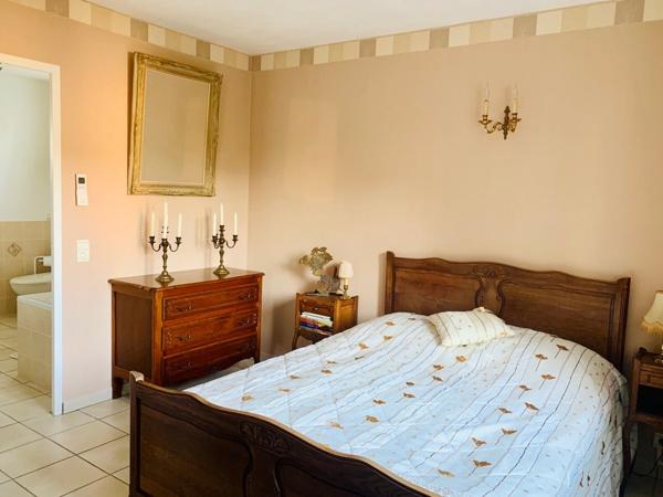 Var frejus/puget-sur-Argens - villa individuelle sur 800m2 avec piscine + garage/ annexe de25m2