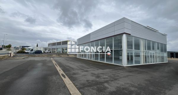 À vendre Local commercial 333 m² - Chauray 79180