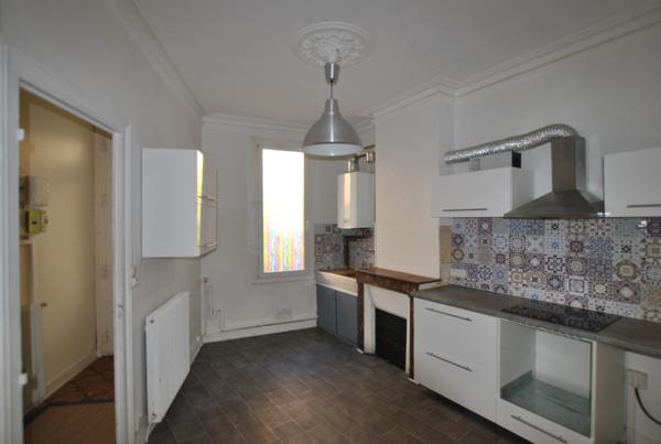 Maison de ville avec terrain. Budget 185 000€