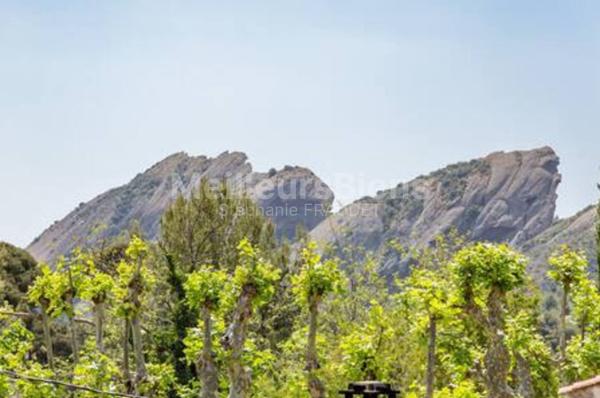 Ensemble de biens immobiliers: Maison + T2 + Dépendance