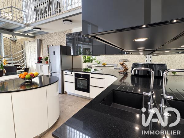 Maison à vendre 6 pièces 175,11 m² Châlons-en-Champagne