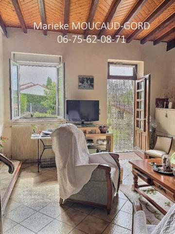 Beauzac 43590 Belle maison de caractère en pierre 3 chambres plusieurs dépendances sur 600m² de terrain