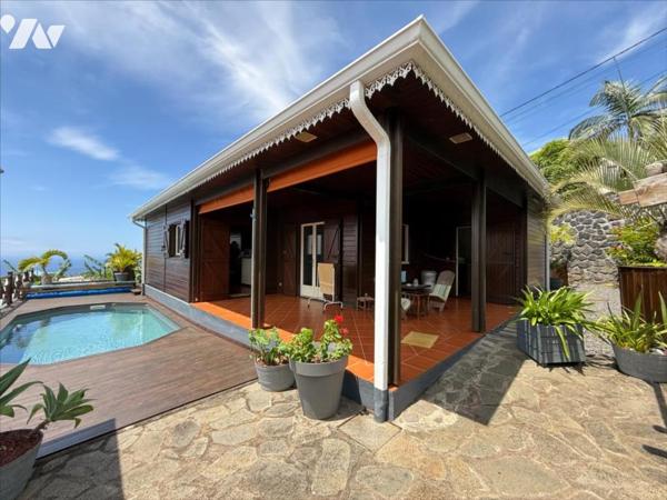 PETITE ILE maison T4 avec vue mer et piscine