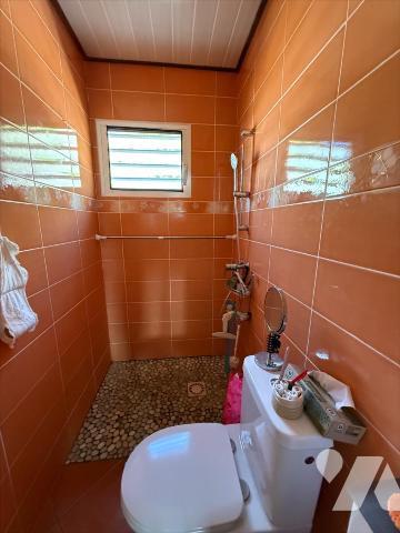 PETITE ILE maison T4 avec vue mer et piscine