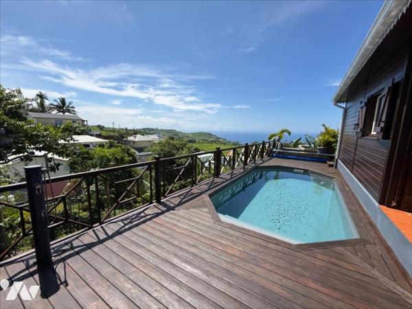 PETITE ILE maison T4 avec vue mer et piscine