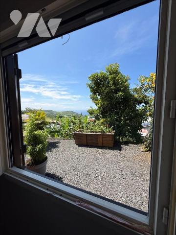 PETITE ILE maison T4 avec vue mer et piscine