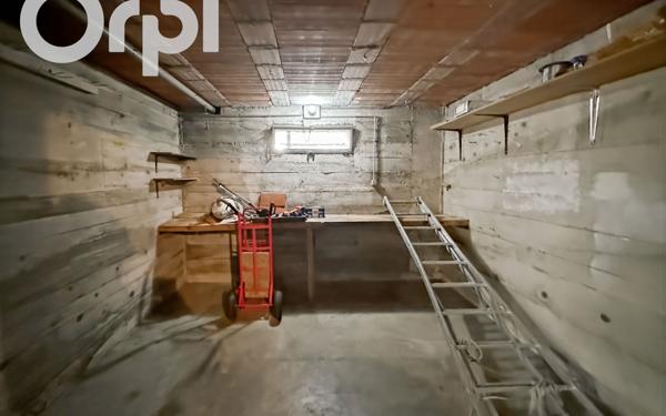 Maison à vendre    6 pièces •  Ucel