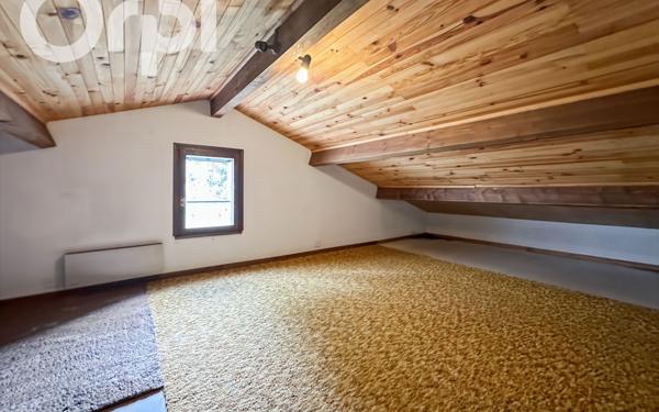 Maison à vendre    6 pièces •  Ucel