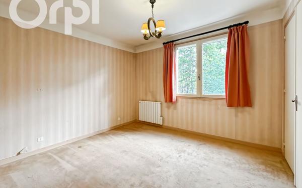 Maison à vendre    6 pièces •  Ucel