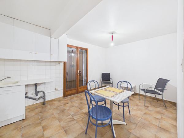 Maison Montelimar 8 pièce(s) 115 m2