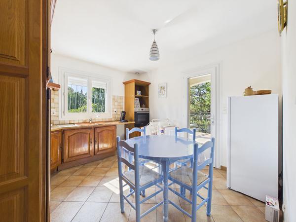 Maison Montelimar 8 pièce(s) 115 m2