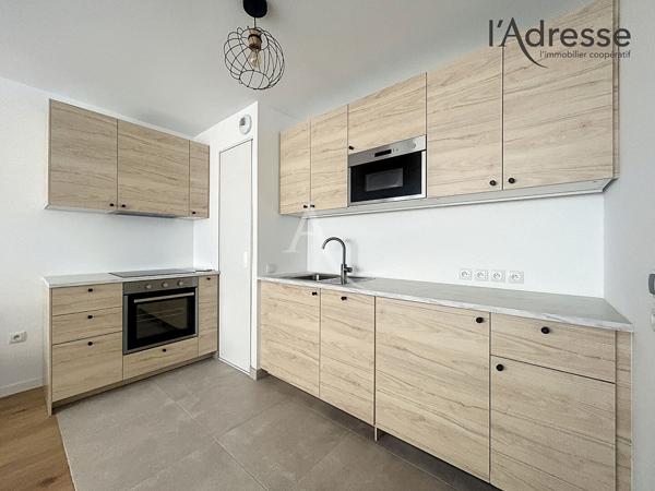 *Location Meublé - Suresnes (Carnot/Gambetta) - Magnifique 3 pièces - 56m² - parking