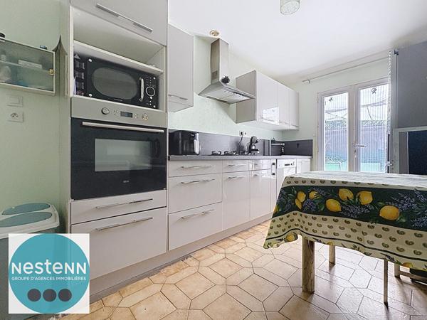 À VENDRE à SARAN !!Belle maison familiale 4 chambres . Quartier calme proche commodités