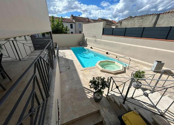 Maison à vendre    5 pièces •  Layrac