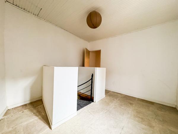 Aubais (30250) (30250) AUBAIS - MAISON DE VILLAGE - 4 PIÈCES - 105M2 - 25 MINUTES DE MONTPELLIER/NÎMES