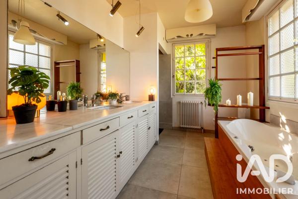 Maison à vendre 13 pièces 388,17 m² Nantes