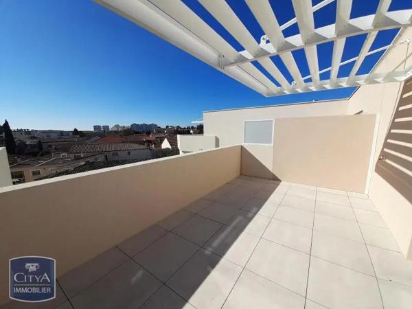 Appartement à louer 3 pièces 67.7m²