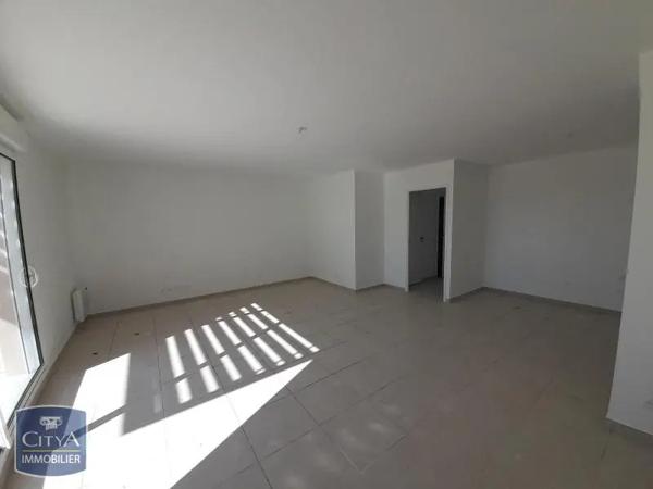 Appartement à louer 3 pièces 67.7m²