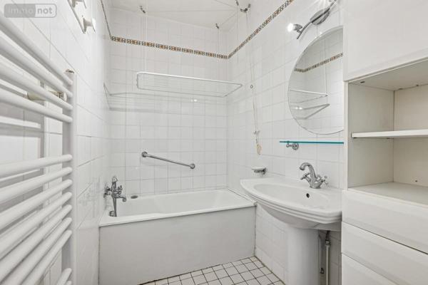 Appartement à vendre à Paris 15e arrondissement à Paris (75015), ref : 75194-77