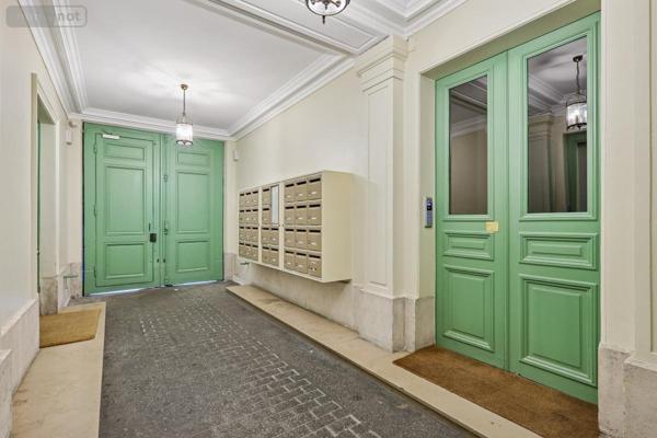 Appartement à vendre à Paris 15e arrondissement à Paris (75015), ref : 75194-77