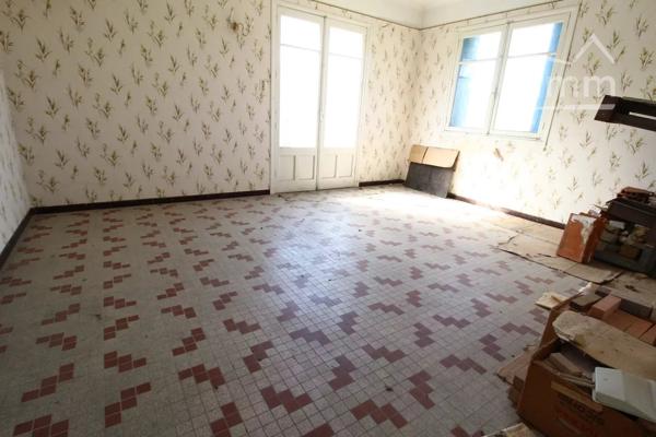A vendre un bien atypique ayant servi de lieu de tournage de film.