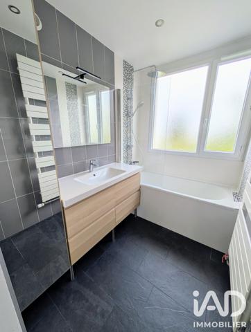 Appartement à vendre 4 pièces 76,54 m² Écouen
