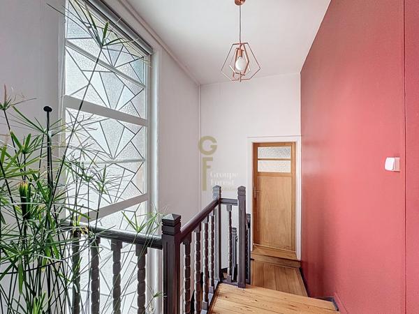 Belle maison rénovée 3 chambres avec grand jardin et véranda à Croix