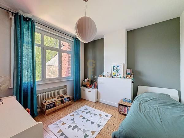 Belle maison rénovée 3 chambres avec grand jardin et véranda à Croix