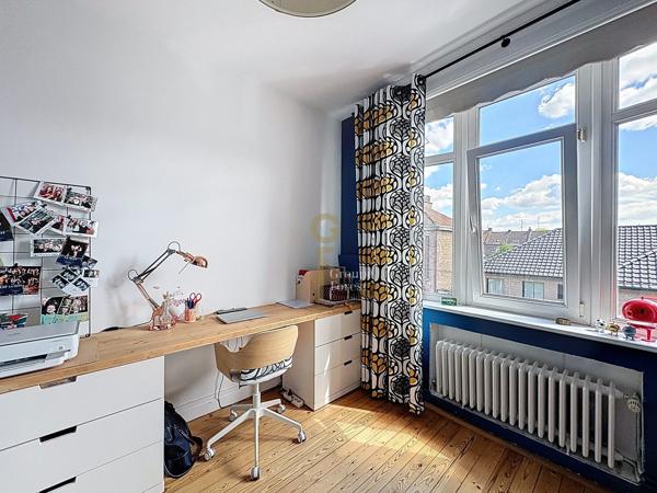 Belle maison rénovée 3 chambres avec grand jardin et véranda à Croix