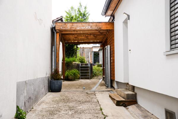 Riedisheim (68400) AU CENTRE DE RIEDISHEIM MAISON DE 260M² 1022 M² DE TERRAIN CLOS ET ARBORE