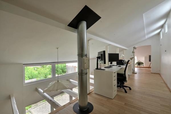 Riedisheim (68400) AU CENTRE DE RIEDISHEIM MAISON DE 260M² 1022 M² DE TERRAIN CLOS ET ARBORE