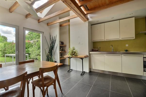 Riedisheim (68400) AU CENTRE DE RIEDISHEIM MAISON DE 260M² 1022 M² DE TERRAIN CLOS ET ARBORE