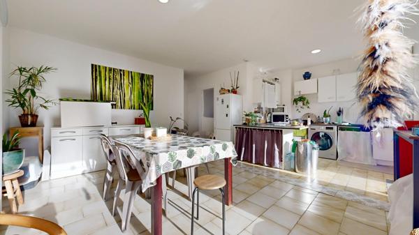 Ensemble locatif rare, 7 logements, 1 maison