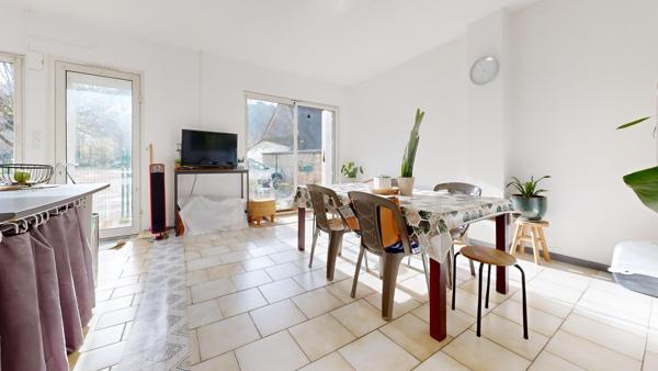 Ensemble locatif rare, 7 logements, 1 maison