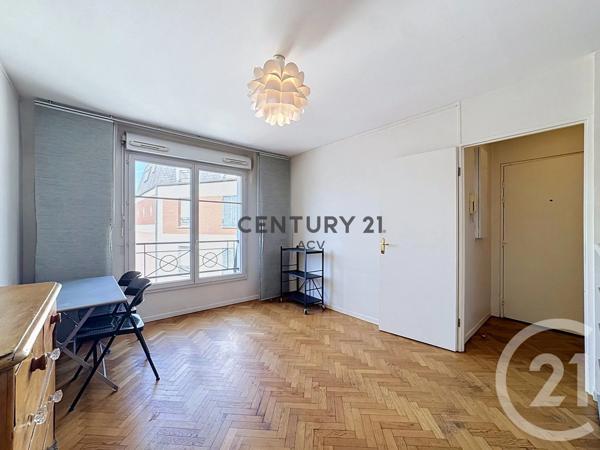 Appartement F2 à vendre  2 pièces - 29,86 m 2   IVRY SUR SEINE  - 94