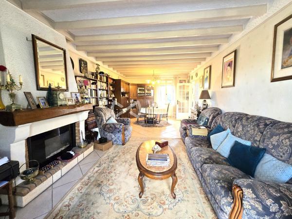 Maison proche des commodités accessible a pied