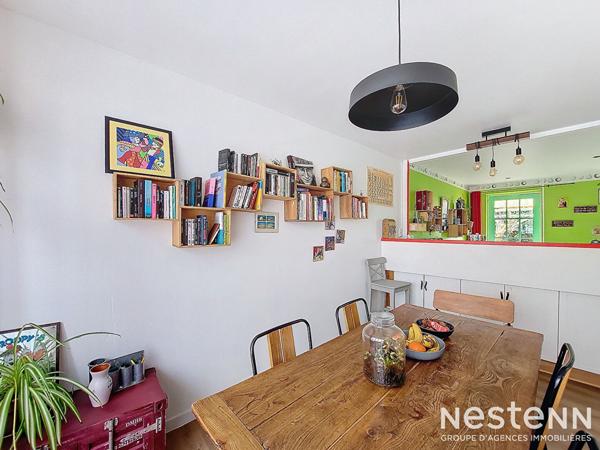 A Vendre Maison en pierre rénovée de 160 m² avec jardin à proximité immédiate des commodités