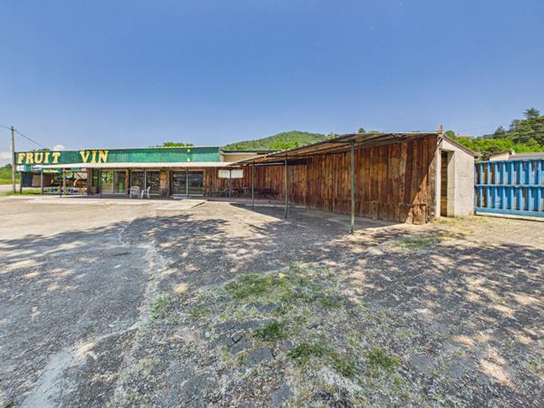 Maison d'habitation et local commercial