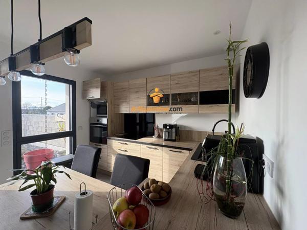 Vente                                                      Maison
                        
                     5 pièces                      237 m2                     à Lourdes