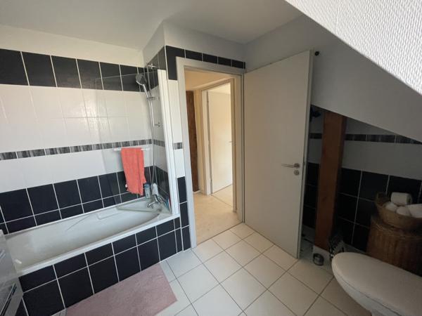 Appartement 5 pièce(s) 4 chambre(s) 98.93 m²