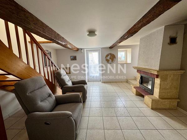A vendre - Maison de campagne avec 7800 m2 de terrain - Le Voide - D6112