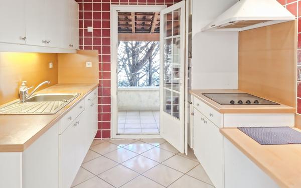 Maison à vendre    4 pièces •  Rians