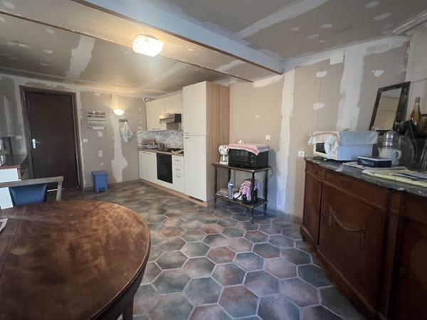 Maison à vendre |  Saint-Dizant-du-Gua |  6 pièces | 125 m²