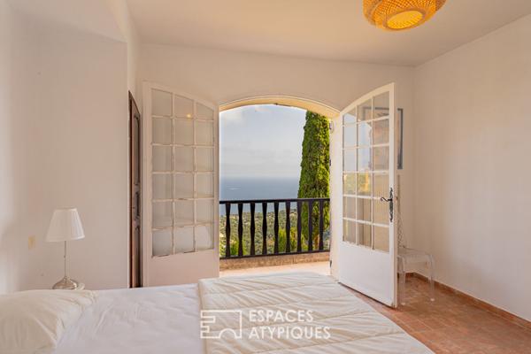 L’âme provençale face au panorama méditerranéen