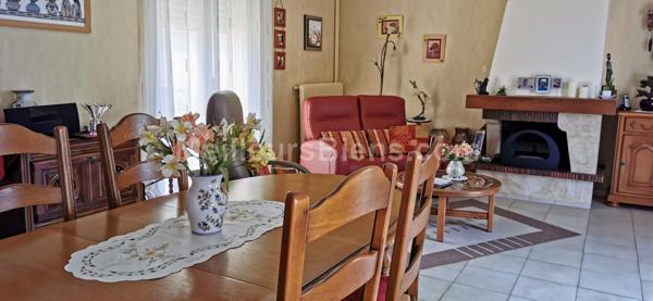 Trélazé, Village des Plaines, maison 5 pièces de plain pied de 102 m2