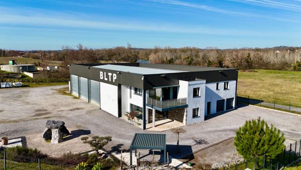 Local d'activité 4 pièces 710 m2