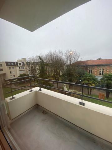 Appartement Fresnes 1 pièce(s) 31.05 m2