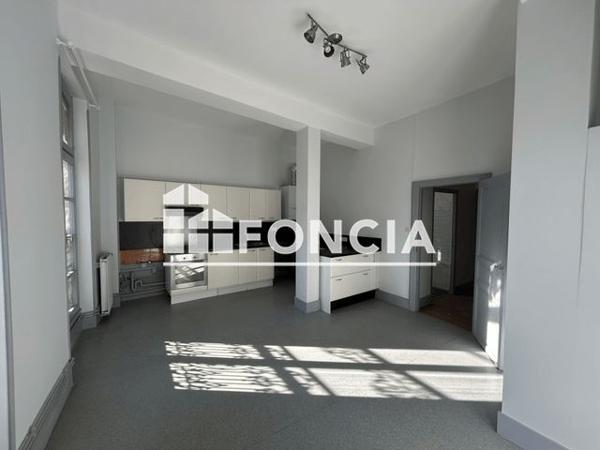 Location Appartement 4 pièces 162.37 m² - 45 RUE EMILE POUVILLON Montauban 82000